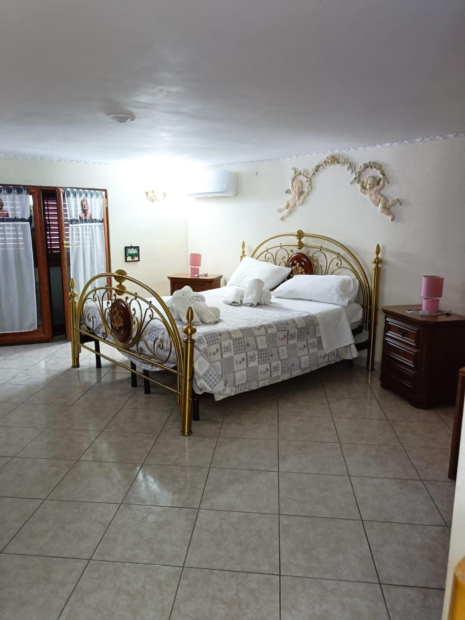 Tasor Historic Center Apartment Наполи Екстериор снимка